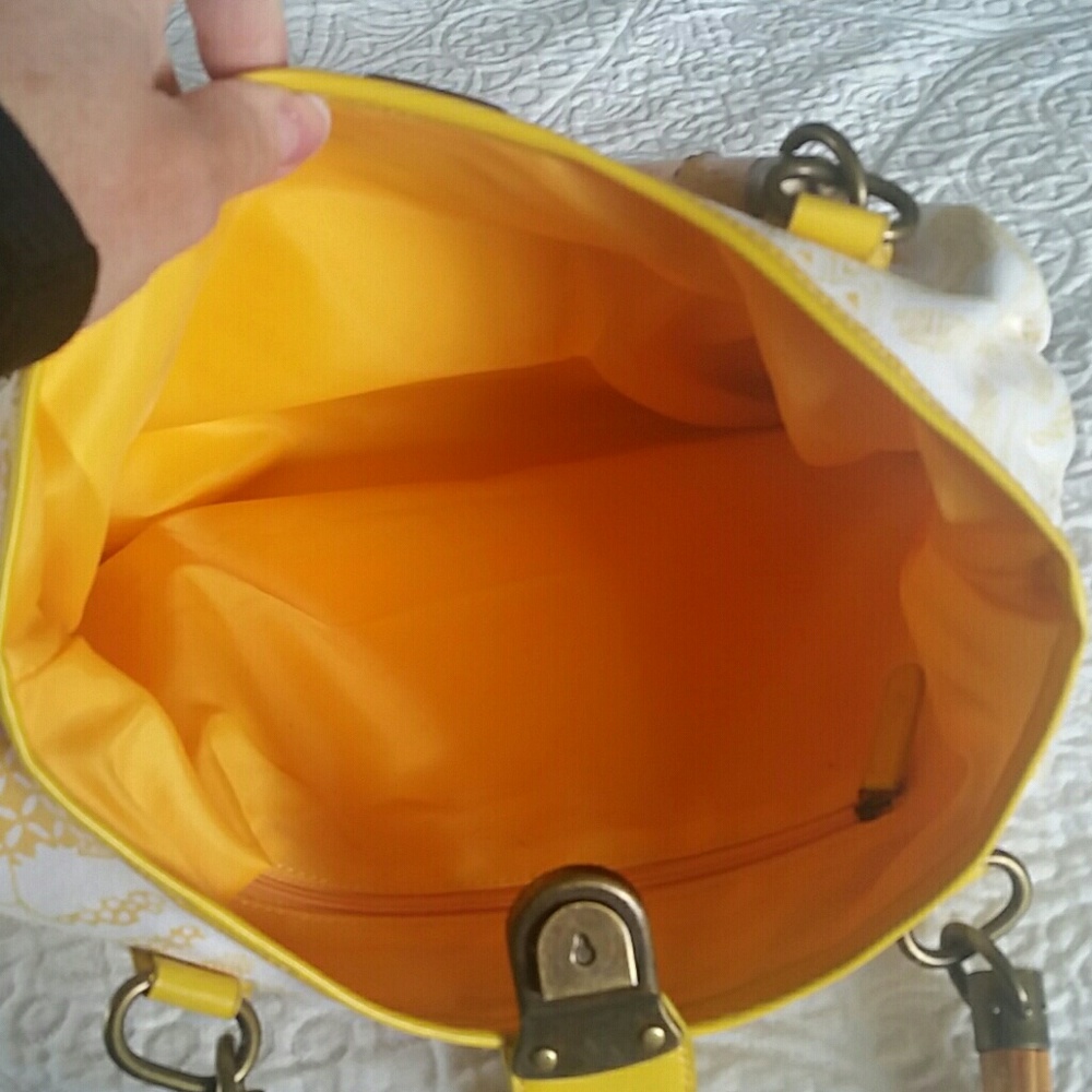 Handbag - Picture 4 of 5